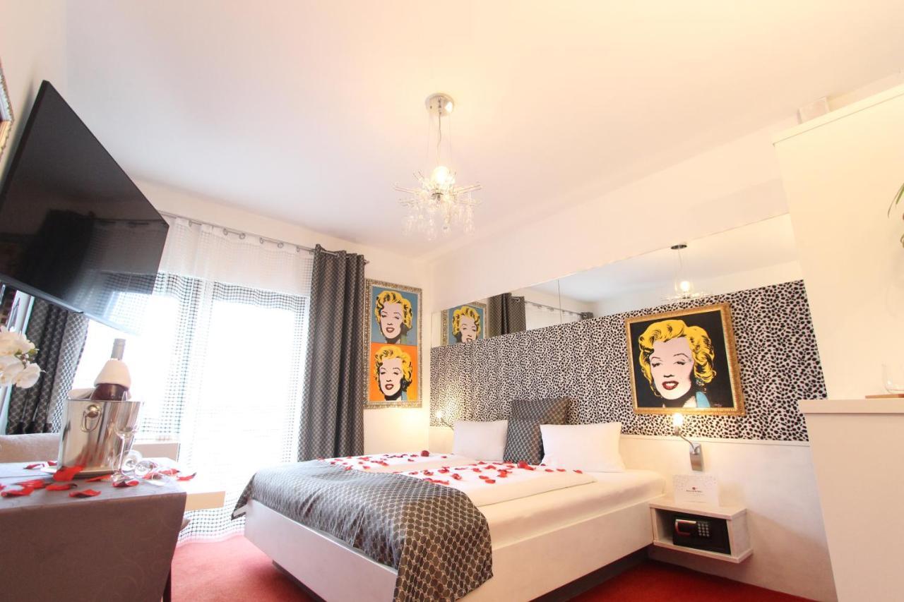 Malerwinkl Restaurant + Kunsthotel Hatzendorf 외부 사진