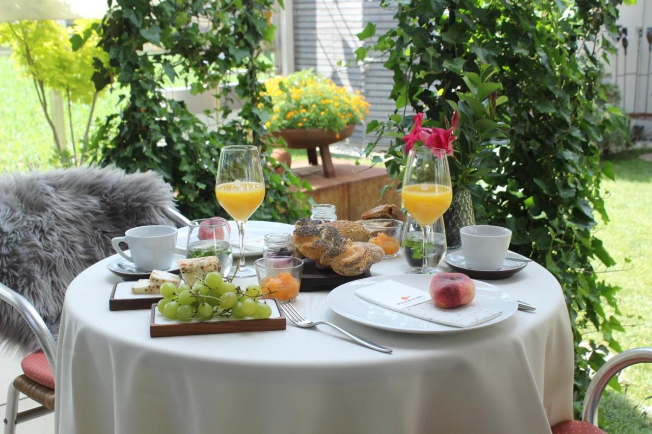 Malerwinkl Restaurant + Kunsthotel Hatzendorf 외부 사진